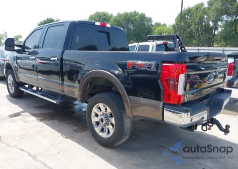 2017 Ford F-250 Lariat из США, поврежденный, VIN 1FT7W2BT8HEC36670